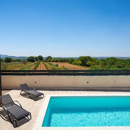 Holiday home 3 Bedroom Awesome In *