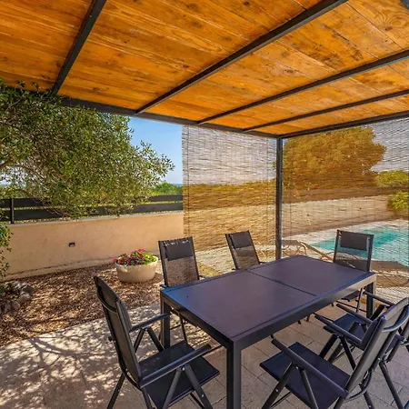 3 Bedroom Awesome In