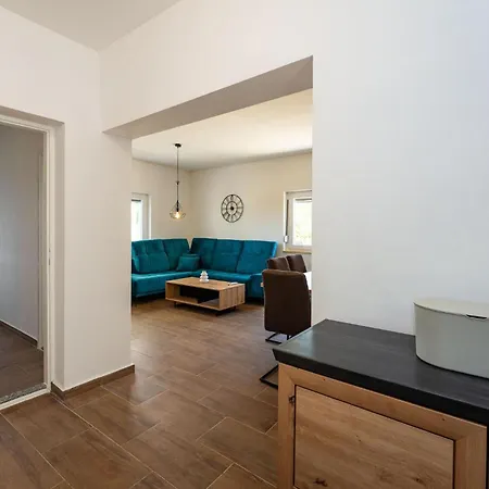 Holiday home 3 Bedroom Awesome In